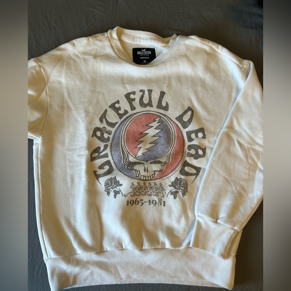 Hollister White Graphic Sweatshirt